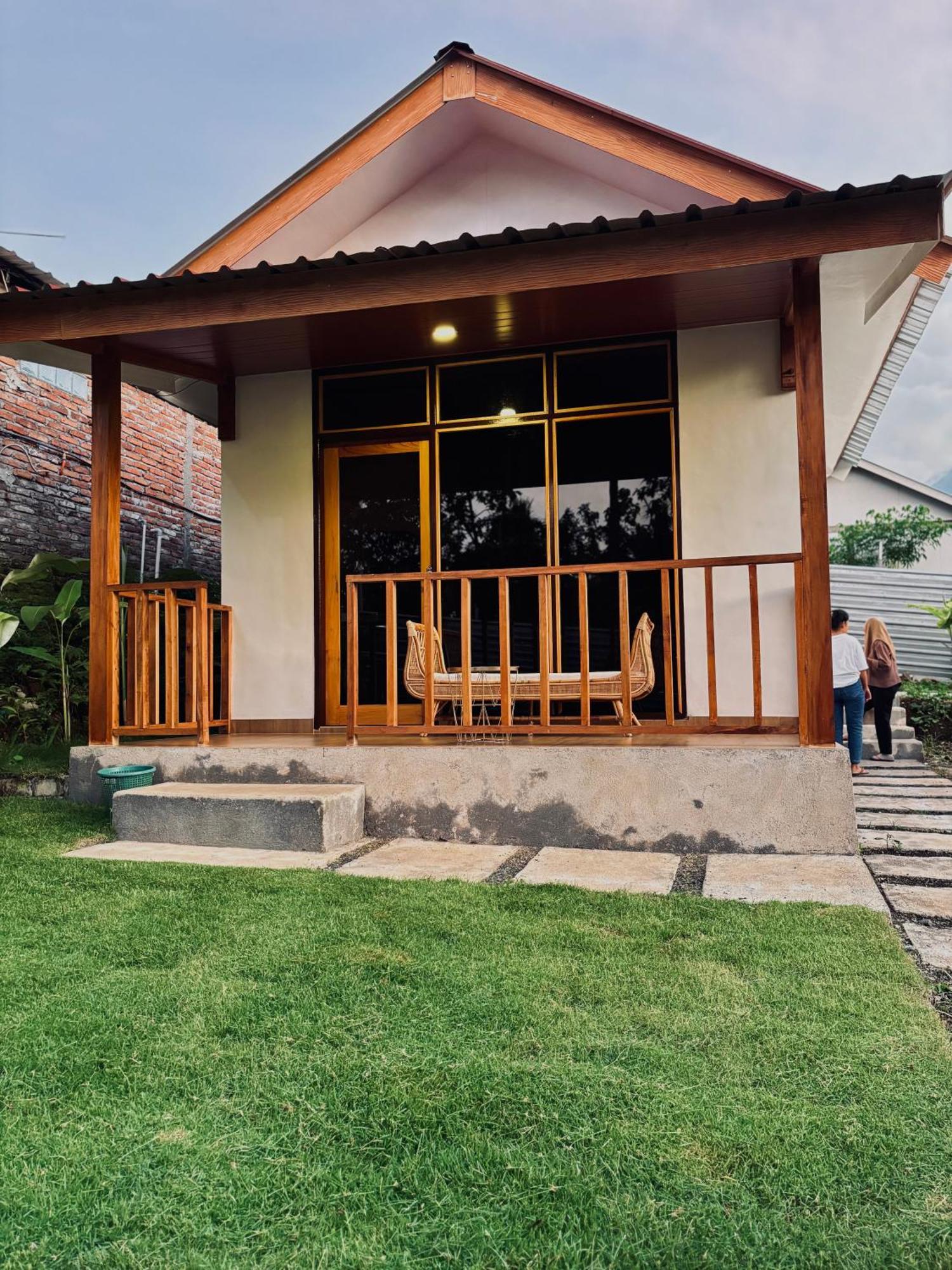 Anjani Larva Cottage - Homestay And Eatery Сенару Екстер'єр фото